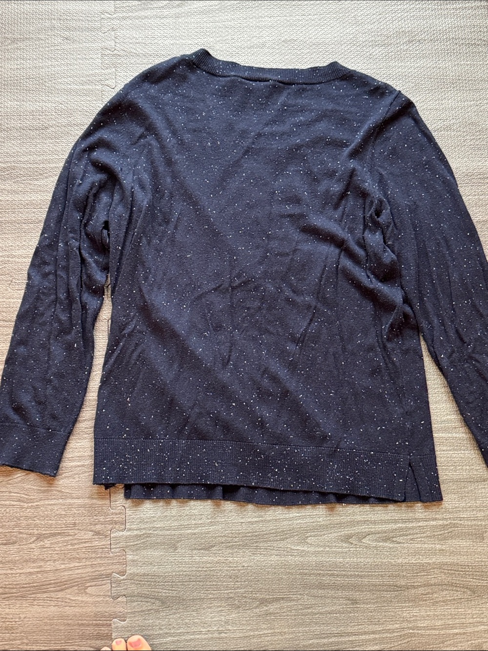 LOFT Navy Speckled Sweater with Skiing Polar Bear - Women’s Size XL - Picture 4 of 6